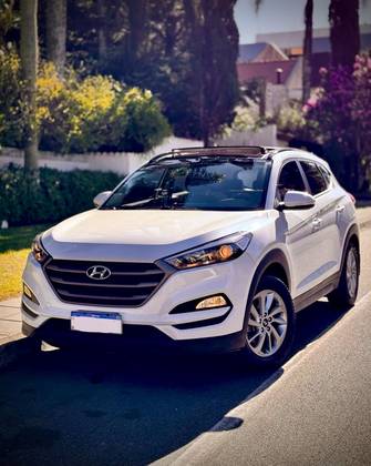 HYUNDAI TUCSON 1.6 16V T-GDI GASOLINA GLS ECOSHIFT HYUNDAI TUCSON 1.6 16V T-GDI GASOLINA GLS ECOSHIFT